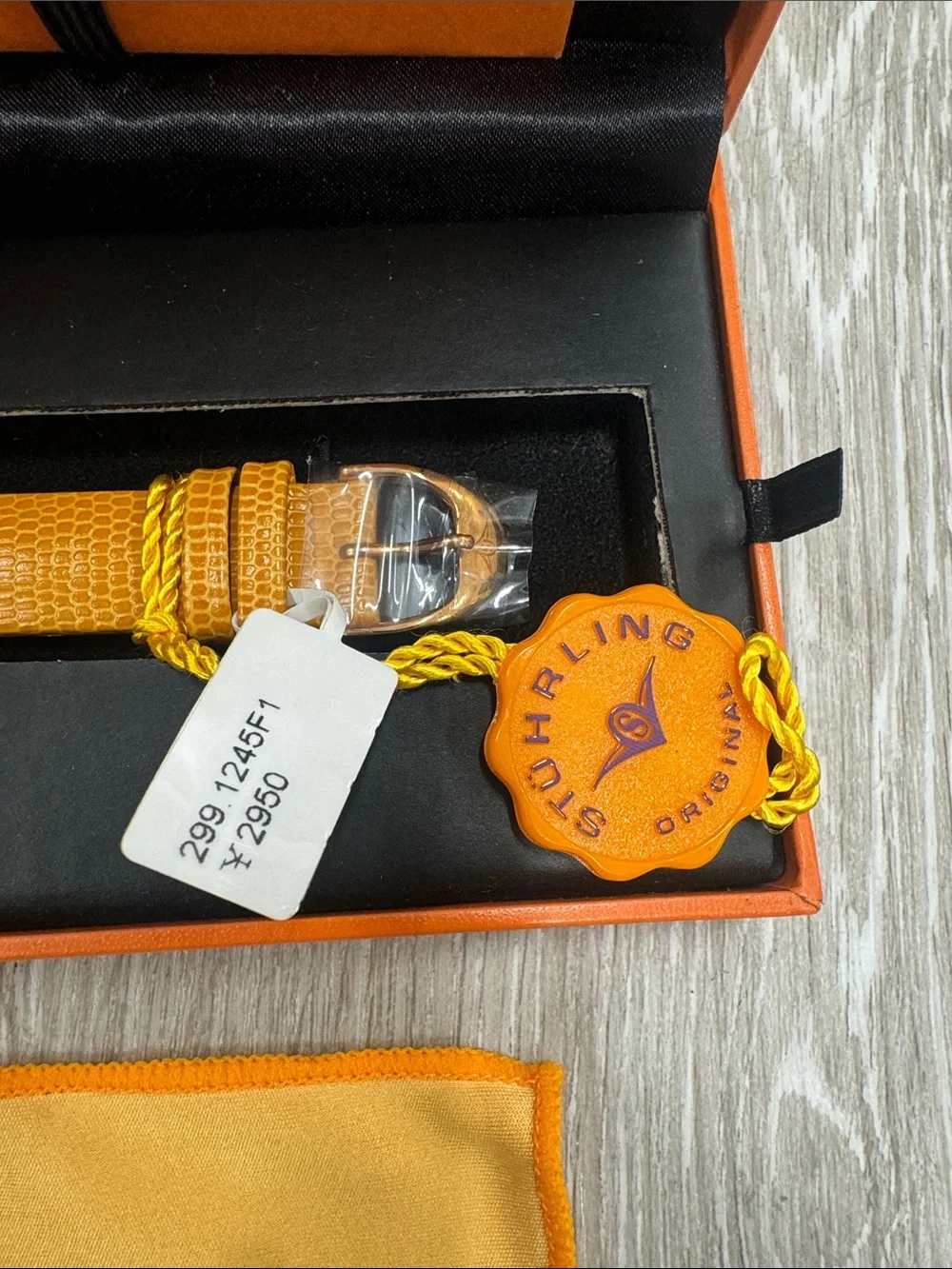 Stuhrling Original elegant rose